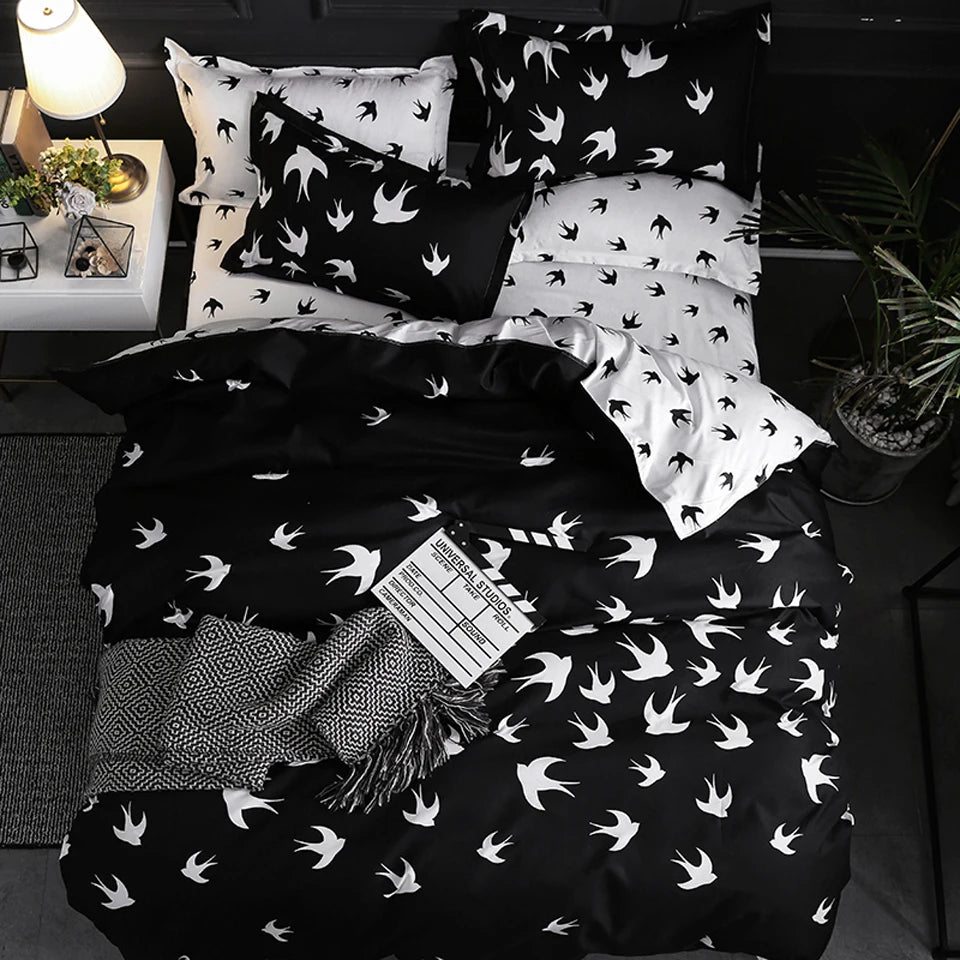 Luxury Black Bedding Set – Modern Design Duvet Cover & Pillowcases (Single, Full, Queen, King)