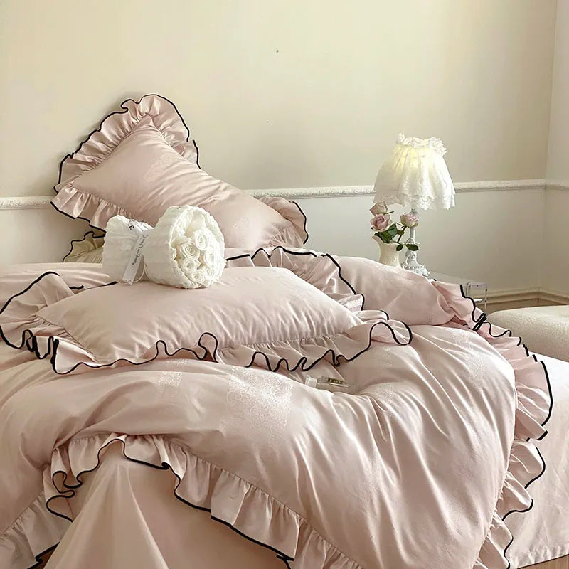 Luxury Egyptian Cotton Bed Set - French Princess Style, Ruffled Black Edge